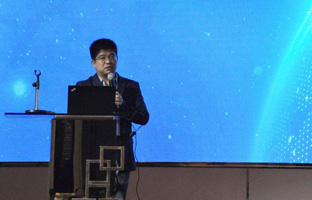 豪运国际在LED显示权威论坛颁发关于LED云平台的主题演讲